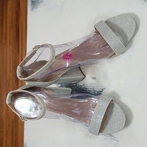 Rohb by Joyce Azria Womens High Heels Glittery Silver Ankle Strap Sz 11.5 NWOT?
